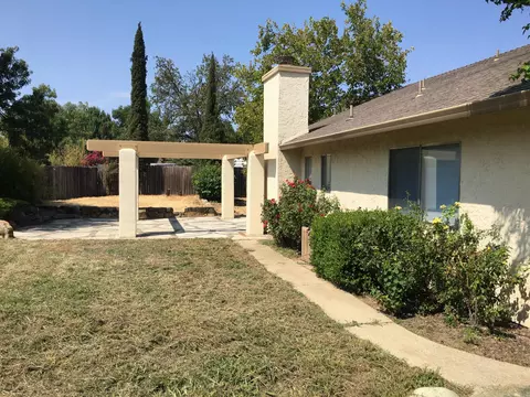 725 Fuller Ct, Redding, CA 96003 photo 9