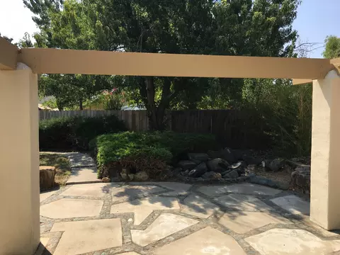 725 Fuller Ct, Redding, CA 96003 photo 6