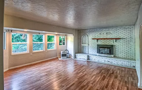 22131 Hidden Valley Dr, Redding, CA 96003 photo 3