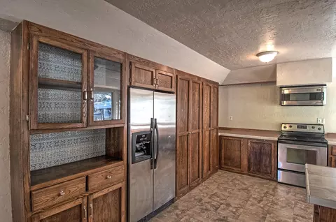22131 Hidden Valley Dr, Redding, CA 96003 photo 8