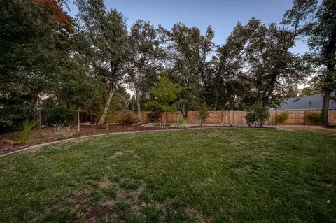 4117 Brittany Dr, Redding, CA 96002 photo 8