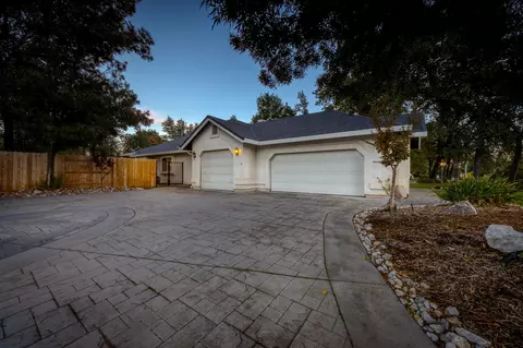 4117 Brittany Dr, Redding, CA 96002 photo 5
