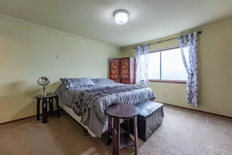 1022 Goodview Way, Redding, CA 96003 photo 8