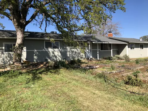1250 Modoc Ln, Redding, CA 96003 photo 1