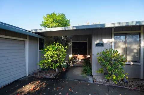 2572 Velia St, Redding, CA 96002 photo 3