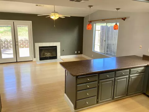 1820 Saltu Dr, Redding, CA 96002 photo 6