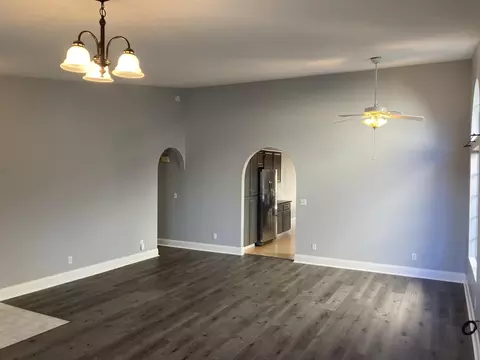1820 Saltu Dr, Redding, CA 96002 photo 5
