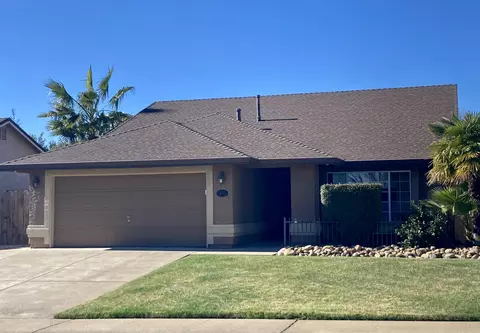 1820 Saltu Dr, Redding, CA 96002 photo 2