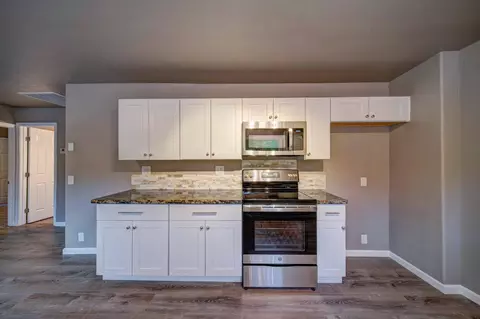 1095 Bond St, Redding, CA 96002 photo 9
