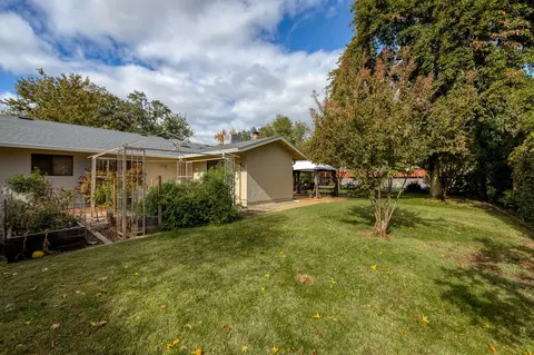 4721 Saratoga Dr, Redding, CA 96002 photo 67