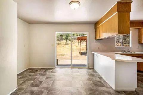 12010 Lake, Redding, CA 96003 photo 8
