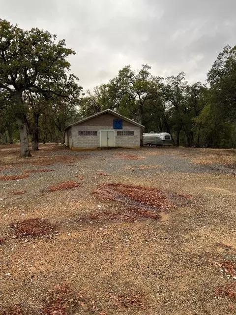 15700 Texas Springs Rd, Redding, CA 96001 photo 2