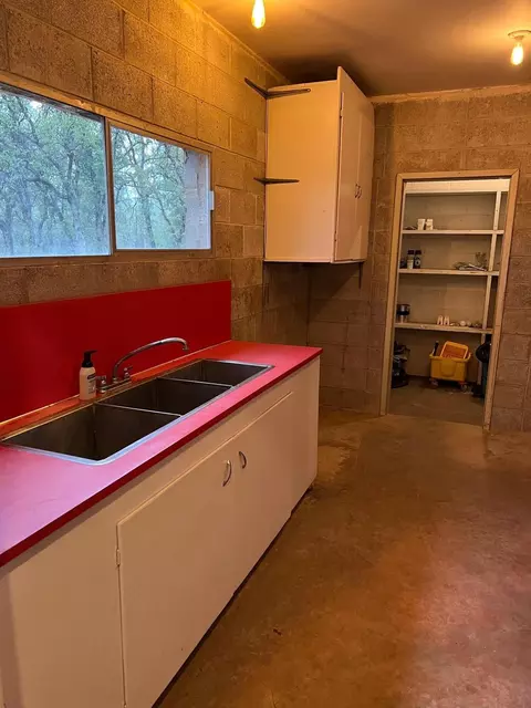 15700 Texas Springs Rd, Redding, CA 96001 photo 6
