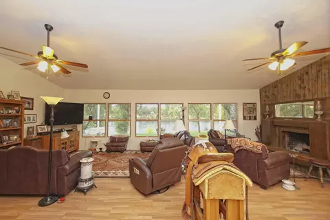 14615 Paynes Creek Rd, Red Bluff, CA 96080 photo 3