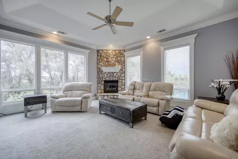 19550 Mockingbird Ln, Redding, CA 96002 photo 5