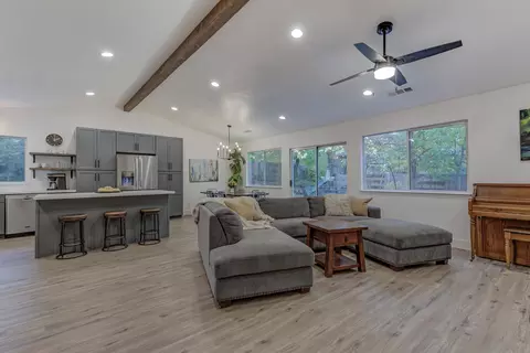 2151 Hemingway St, Redding, CA 96003 photo 5