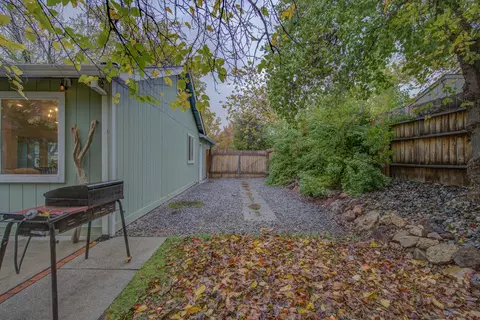2151 Hemingway St, Redding, CA 96003 photo 28