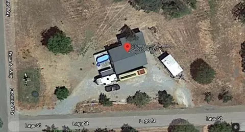 20188 Lago St, Redding, CA 96003 photo 2