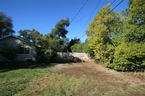 3656 Traverse St, Redding, CA 96002 photo 14