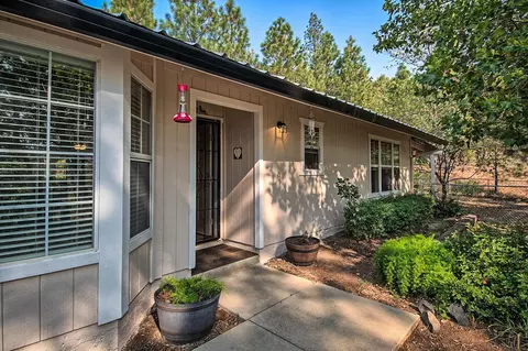 29575 Snuffy Ln, Round Mountain, CA 96084 photo 3