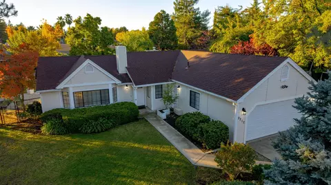 2217 Harlan Dr, Redding, CA 96003 photo 58