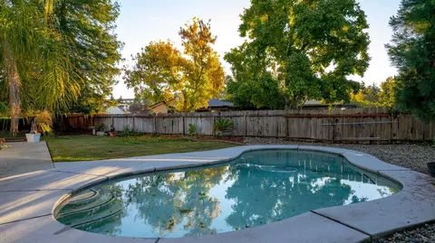 2217 Harlan Dr, Redding, CA 96003 photo 63