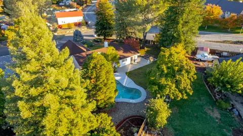 2217 Harlan Dr, Redding, CA 96003 photo 64