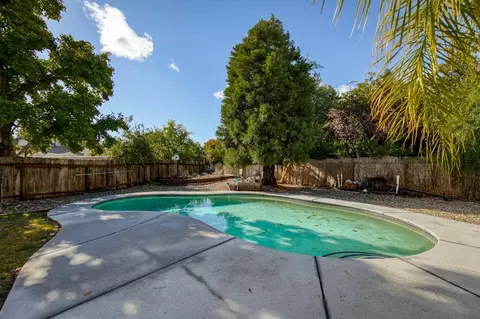 2217 Harlan Dr, Redding, CA 96003 photo 55