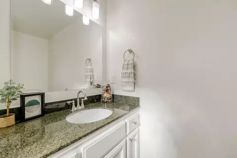 2217 Harlan Dr, Redding, CA 96003 photo 48