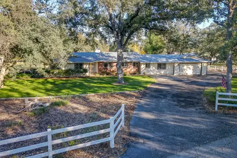 8455 Maynard Rd, Palo Cedro, CA 96073 photo 1