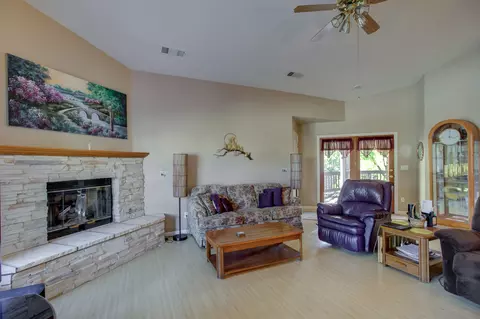 383 Vintage Path, Redding, CA 96003 photo 3