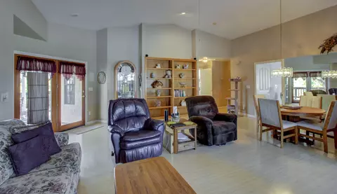 383 Vintage Path, Redding, CA 96003 photo 6
