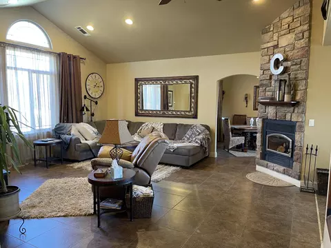 20465 The Oaks Dr, Red Bluff, CA 96080 photo 9