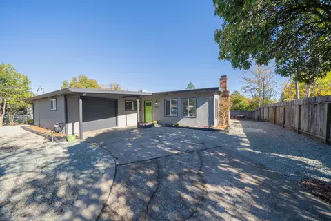 2909 Fairway Ave, Redding, CA 96002 photo 5