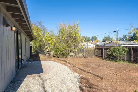 2909 Fairway Ave, Redding, CA 96002 photo 37