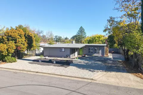 2909 Fairway Ave, Redding, CA 96002 photo 41