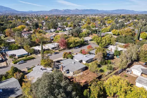 2909 Fairway Ave, Redding, CA 96002 photo 46
