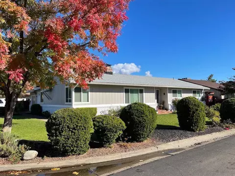 1889 Shasta Pines Way, Redding, CA 96002 photo 1