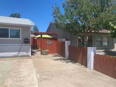 1889 Shasta Pines Way, Redding, CA 96002 photo 4