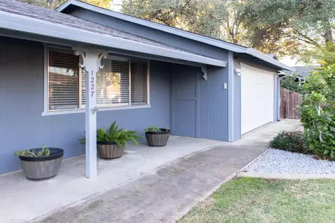 1227 Lorraine Dr, Redding, CA 96002 photo 6