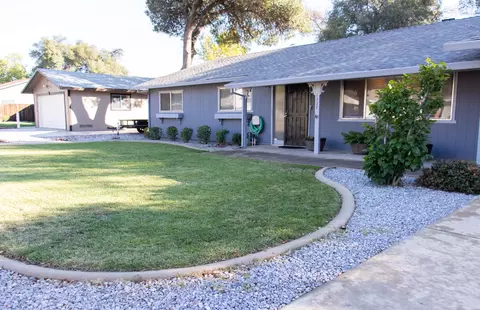 1227 Lorraine Dr, Redding, CA 96002 photo 4