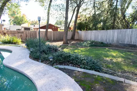 1227 Lorraine Dr, Redding, CA 96002 photo 41