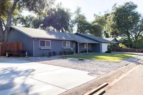1227 Lorraine Dr, Redding, CA 96002 photo 3