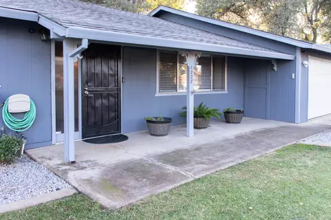 1227 Lorraine Dr, Redding, CA 96002 photo 5