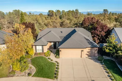 613 San Gabriel St, Redding, CA 96003 photo 1