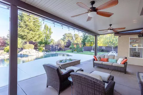 4321 Key West Dr, Redding, CA 96002 photo 3