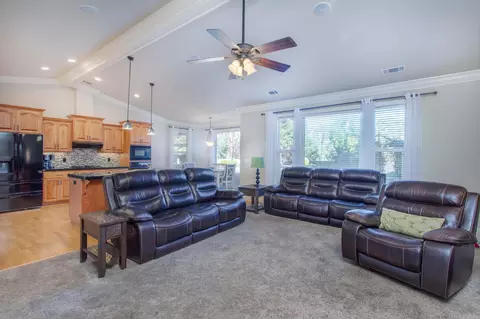 4321 Key West Dr, Redding, CA 96002 photo 4