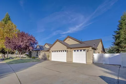 4321 Key West Dr, Redding, CA 96002 photo 1