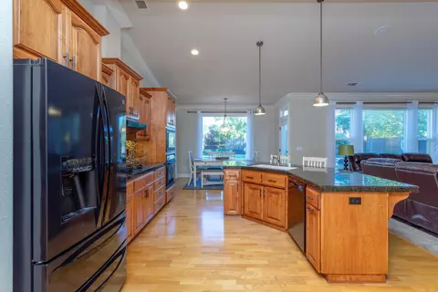 4321 Key West Dr, Redding, CA 96002 photo 8