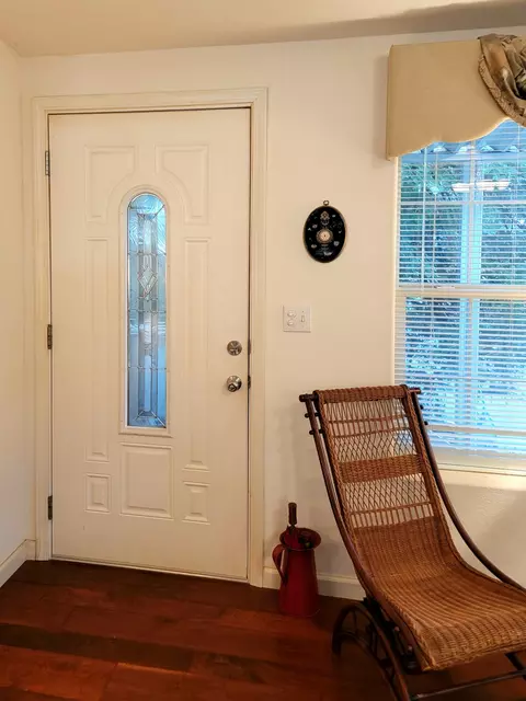 1389 Aztec Path, Redding, CA 96003 photo 6